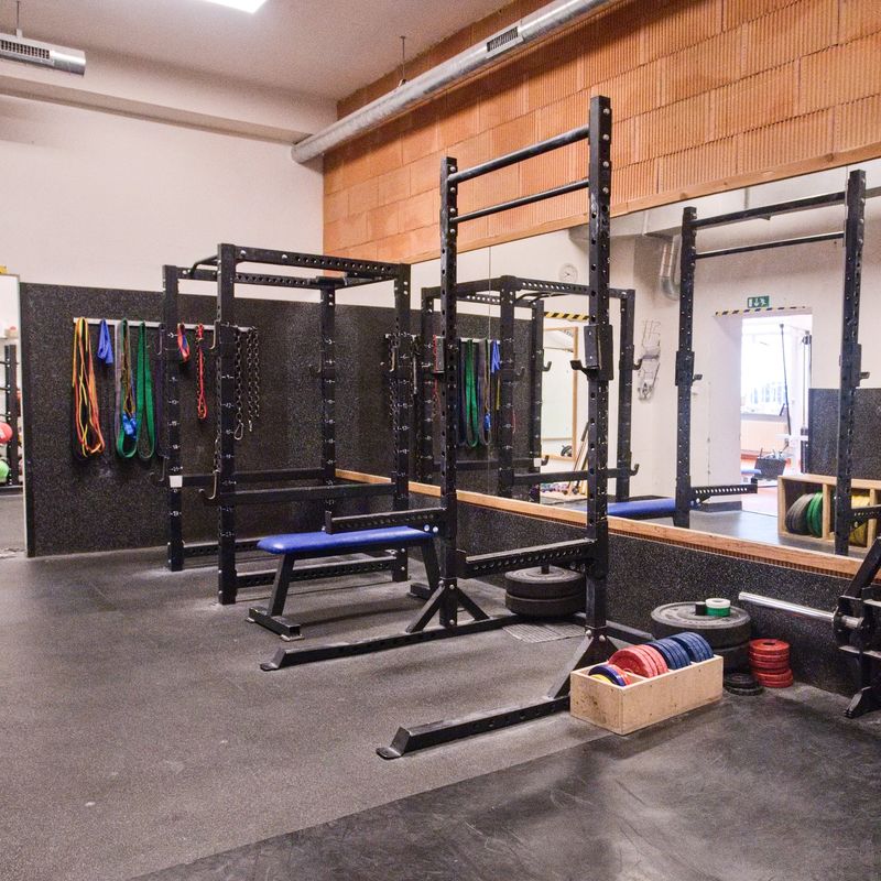 Lifting room photo 2